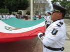 Incineran y reponen bandera monumental en Cd. Guzmán, Jal. (22 Agosto 2013)
