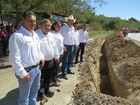 Inicia obra de Línea de agua potable en Huescalapa, Jal. (6 Dic. 2013)