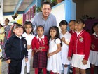 Salvador Barajas escucha peticiones del Jardín de Niños Sor Juana Ines de la Cruz