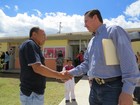Diputado Salvador Barajas del Toro se entera de las necesidades de la Primaria Eva Briseño