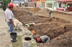 Avanza la instalación de nuevas redes de agua potable y drenaje en la calle Colón