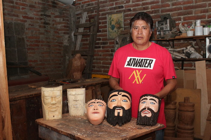 Manos artesanas de Tuxpan Jalisco.