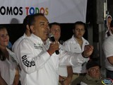 Vecinos de Solidaridad La Paz recibieron al candidato priísta Roberto Mendoza