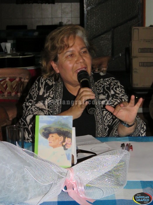 Fiesta Literaria en la presentación del Libro Mujeres de la Maestra Emilia Zavala