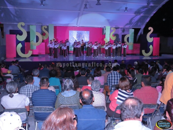 Aspecto del Teatro de la Feria Zapotitic 2015