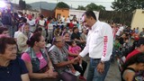 Menos cantinas, más becas y apoyos a la educación, piden al Chino Mendoza.