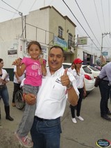 En Bugambilias, Roberto Mendoza se comprometió a Fortalecer la Familia y la Educación