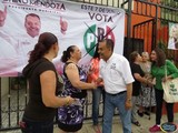 Roberto Mendoza extrechó comunicación con vecinos de Guerrero y Loma Bonita