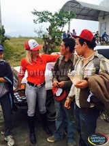 Líderes de opinión, trabajadores del campo y vecinos, dialogan con Susana Barajas