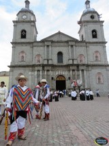 Aspecto del Desfile de Alegorías en Honor del Señor del Perdón en Tuxpan, Jal