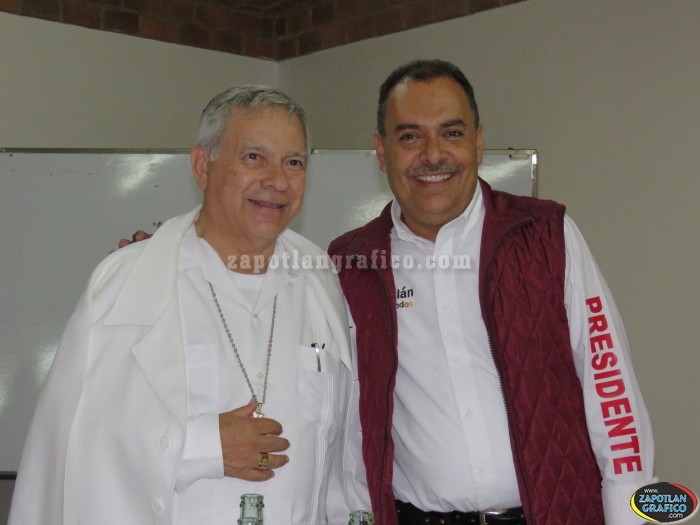 Obispo celebra el Día Mundial de las Comunicaciones 2015