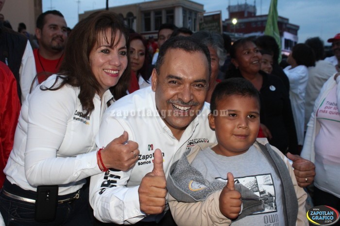 Aspectos, el PRI ciera Campaña en Zapotlán