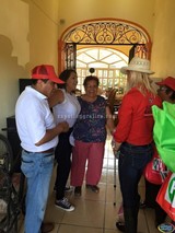 Con una campaña rumbo al triunfo, Susana Barajas se gana el voto con altura, trabajando y hablando con la gente.