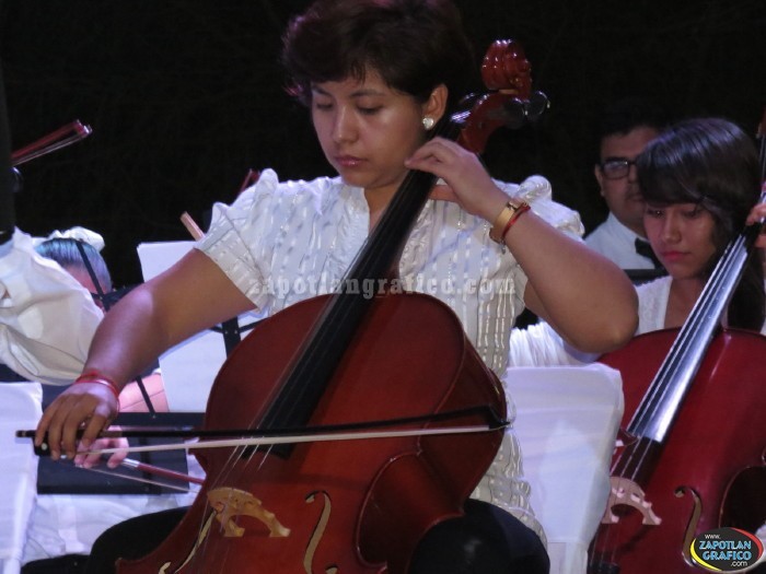 Exitosa presentación de la Orquesta Infantil y Juvenil de Huescalapa en el Festival Cultural Zapotlán 2015