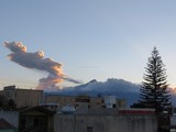 Asi se apreció la exhalación del Volcan de Colima la tarde de este 14 de Diciembre
