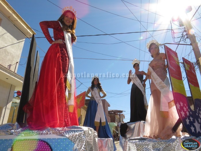 Aspecto del Desfile e Inauguración de la Feria Tamazula 2016