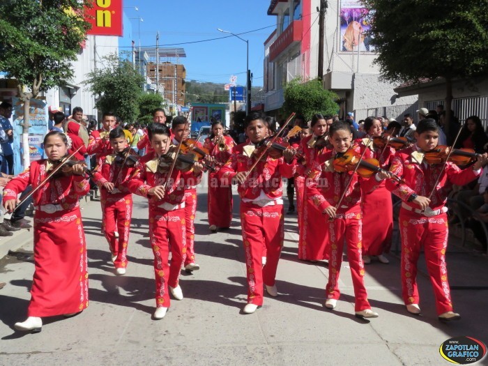 Aspecto del Desfile e Inauguración de la Feria Tamazula 2016