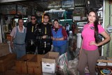 Muchos besos con el Grupo INFIELES en el Tianguis Municipal de Zapotlán