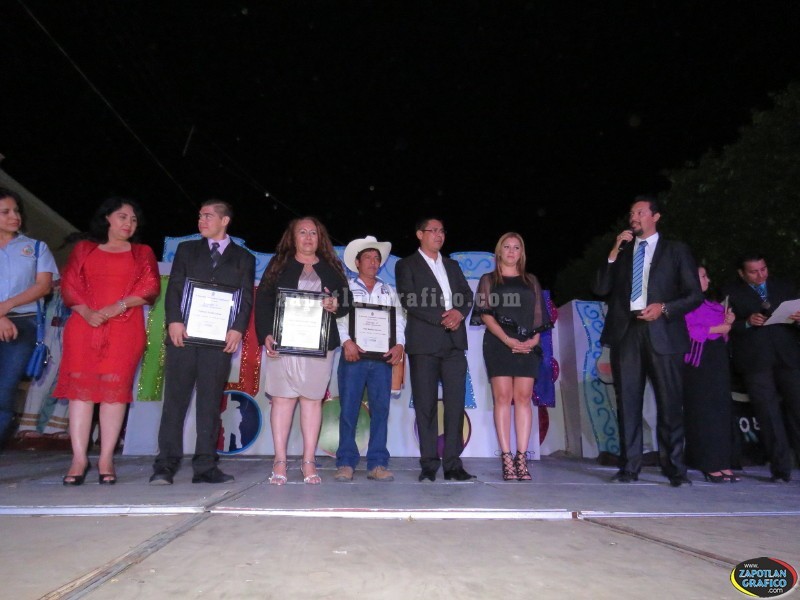 Aspecto de la entrega de Galardones al Mérito Tuxpanense, en el marco de la Feria Tuxpan 2016