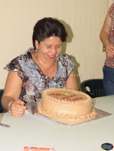 MARISELA OCHOA CEDEÑO compartiendo su pastel de Cumpleaños con la Sociedad de Arte Fotográfico del Sur de Jalisco