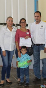 Natalia Llamas Pérez es ganadora del apoyo Jefas de Familia.