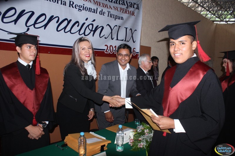 Aspectos de la Graduación de la Preparatoria Regional de Tuxpan, Jal. 2013-2016