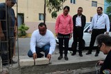 Colocan la primera piedra de barda perimetral en la “José Rolón