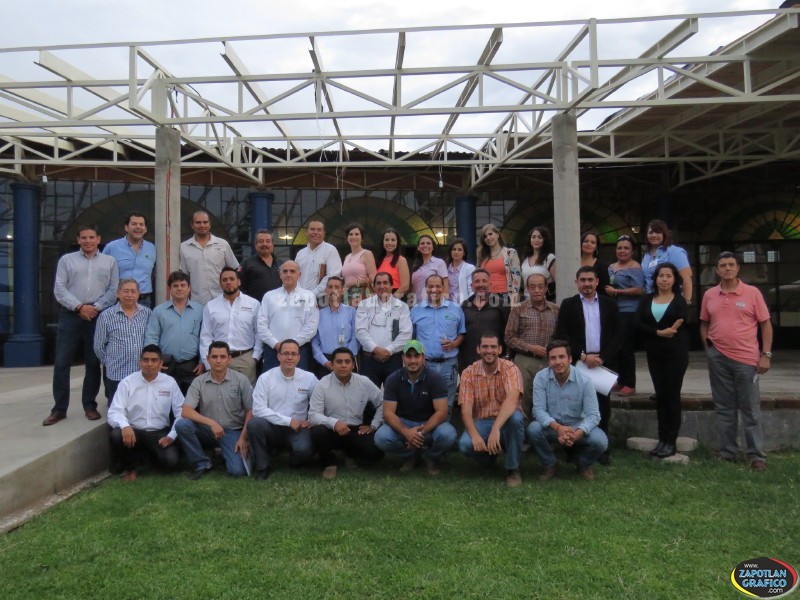 Presentan Programa del 4to.Congreso del Aguacate Jalisco 2016 a Expositores y Patrocinadores