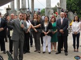 Develan escultura para honrar en su centenario a Consuelito Velázquez