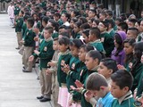 Entregan autoridades municipales mochilas con útiles al turno matutino de las secundarias de Zapotlán