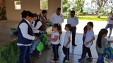 En Zapotiltic realizan la primera entrega de “Mochilas con Útiles”, beneficiando a 294 estudiantes de nivel preescolar, primaria y secundaria.