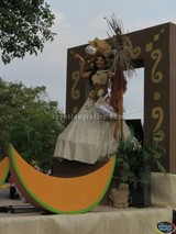 Aspectos del DESFILE DE CARROS ALEGÓRICOS Feria de Todos los Santos Colima 2016