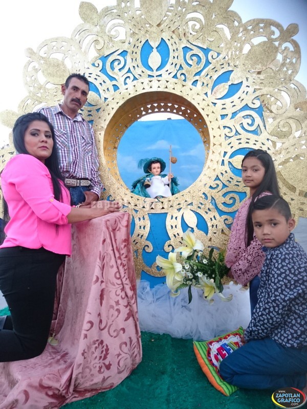 Tradicional Recorrido de Alegorías y Trono en Honor del Santo Niño Milagroso de Atocha en Huescalapa, Jal.
