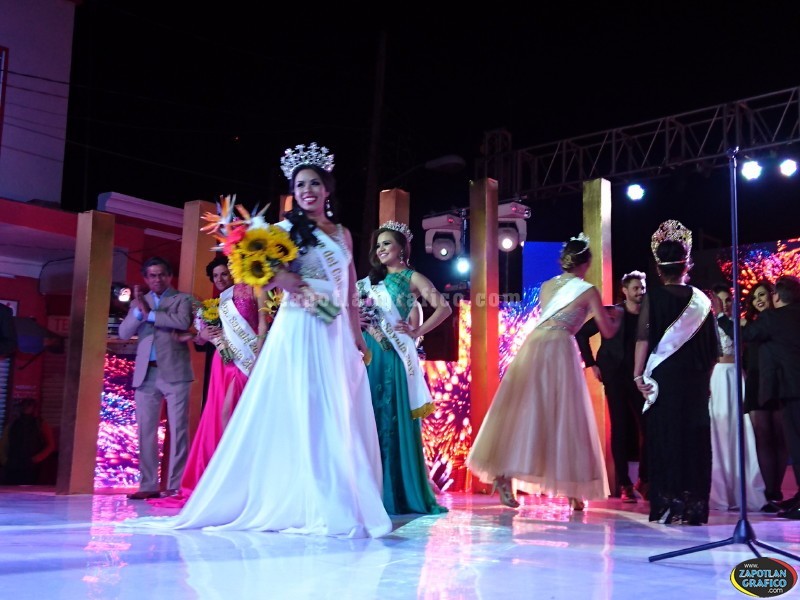 Aspectos del Certamen y Coronación de Natly Reina del Carnaval Sayula 2017
