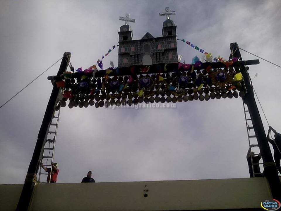 Colocación de PATOLES de Semana Santa 2017 en Tuxpan, Jalisco