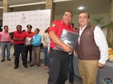 Gobierno de Zapotlán entrega Equipo a Personal de Protección Civil.