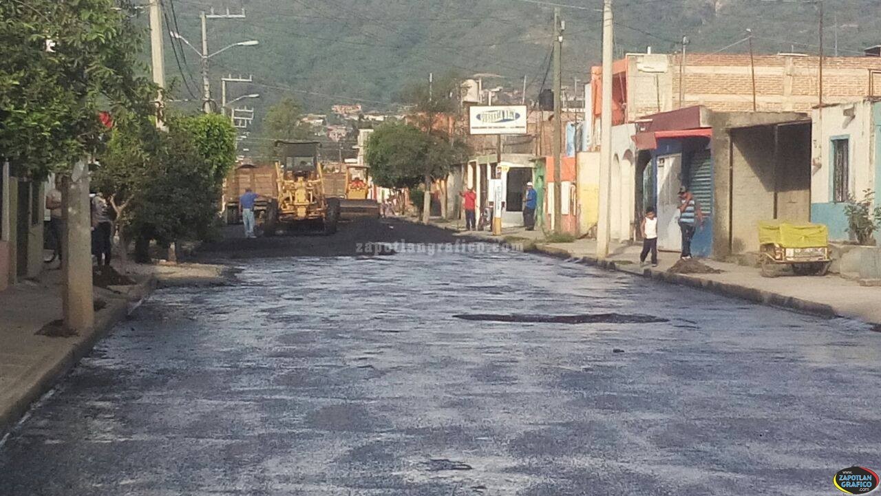 Avanza obra de reparación en la calle Joaquín Aguirre en la Col. Constituyentes de Cd.  Guzmán, Jal.
