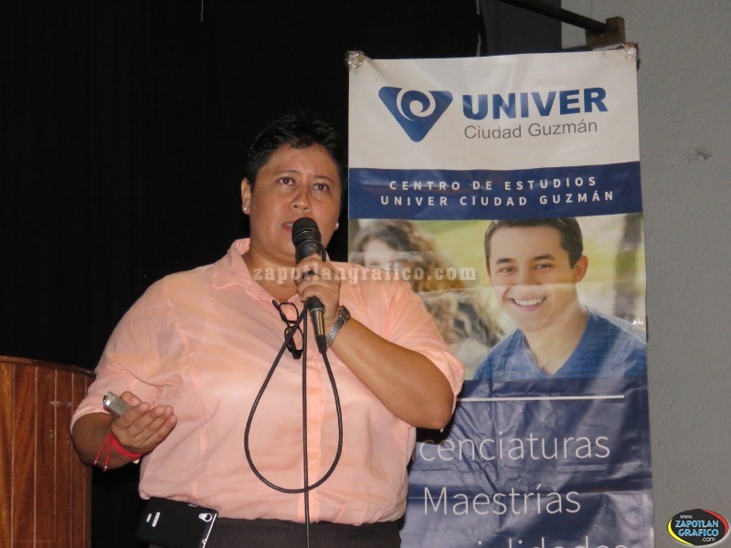 Aspectos de la Conferencia UNIVER Cd. Guzmán 