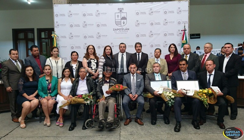 Cinco Galardonados con la Presea al Mérito Ciudadano en la Celebración de los 484 Años de la Fundación de Zapotlán