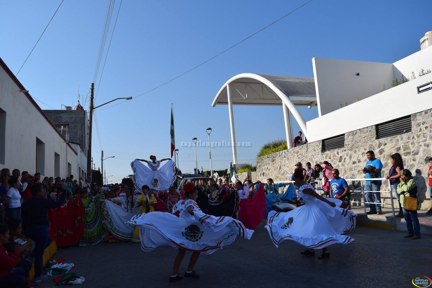 Zapotiltic conmemora el 107 Aniversario de la Revolución Mexicana.