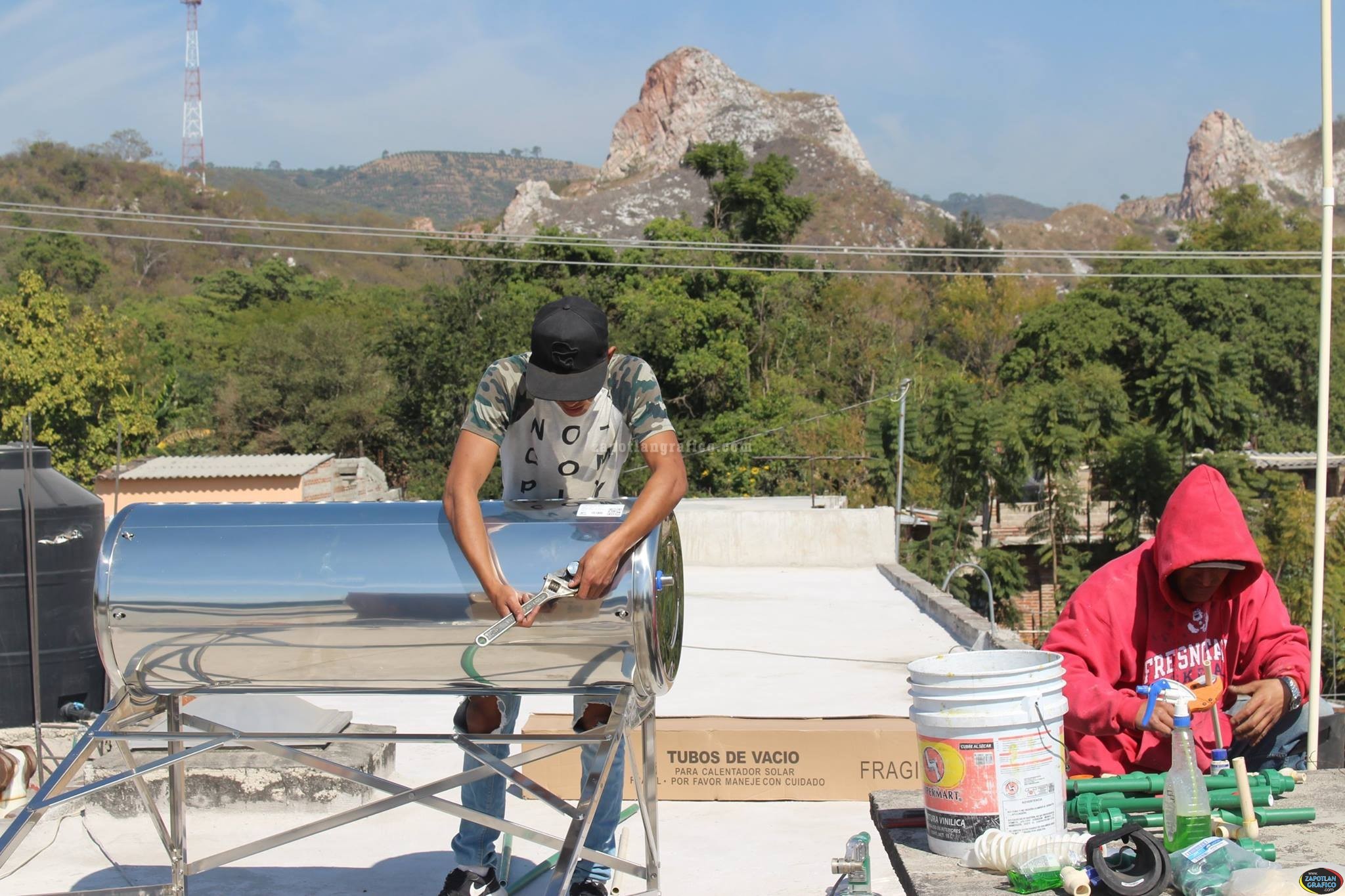 194 familias beneficiadas con Calentadores Solares en Zapotiltic, Jal.