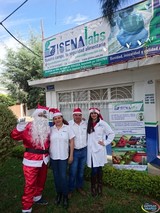 Feliz Navidad y Mejor Año les desea GISENA Labs Ciudad Guzmán, Jal.
