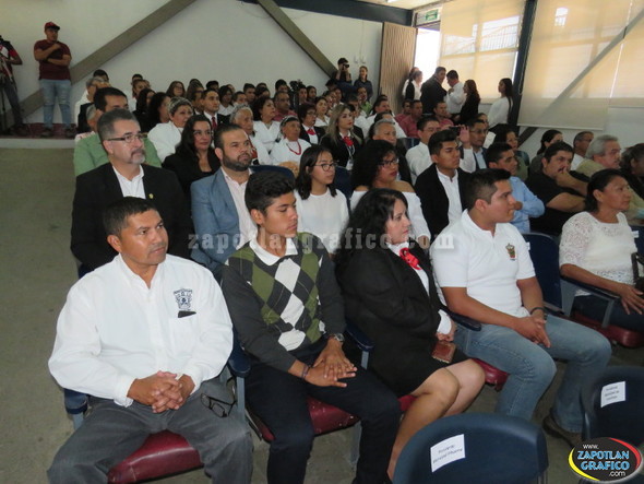 Aspecto del Informe 2018 de la Mtra. Elvia Guadalupe Espinoza Rios en la Preparatoria Regional de Tuxpan, Jal.