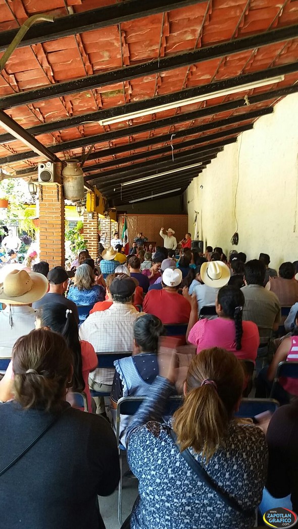 En su visita al municipio de Atoyac, Salvador Barajas, aseguró: 