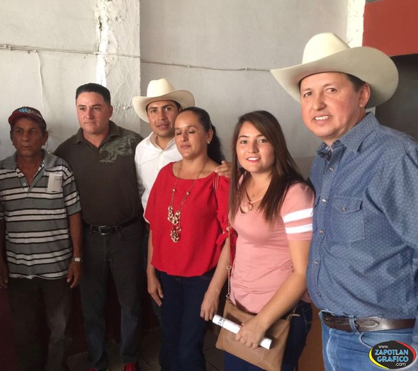 En Jilotlán de los Dolores, Salvador Barajas destacó la importancia que tienen los Municipìos del Distrito 19