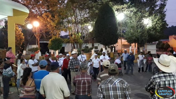 Mejorar los Servicios y Obra Pública anunció Salvador Barajas en la Unión de Guadalupe