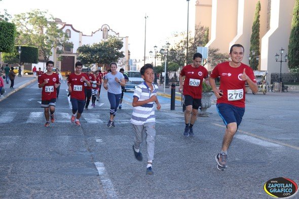 Gran participación registró la CARRERA CON CAUSA en el marco del 51 Aniversario del Club Zapotlán