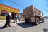 Dirección de Obras Públicas, realiza mantenimiento de la Av. Juárez y calle Eulogio Rico.