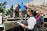Gobierno de Panchito Sedano otorga descuentos a las familias zapotiltenses.