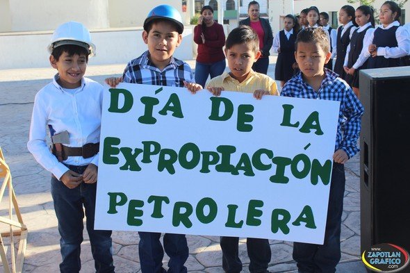 En Zapotiltic Conmemoran el 81 Aniversario de la Expropiación Petrolera.